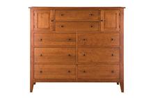 Vineyard H & H Chest