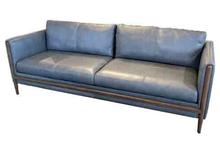 Bungalow Sofa in Leather Clearwater