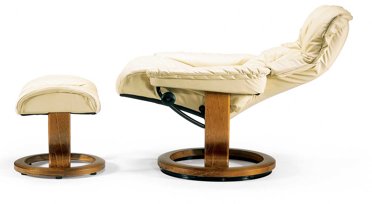 Mayfair Stressless Chairs and Ottomans