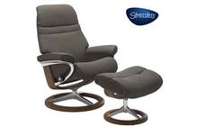 Sunrise Medium Stressless Chair and Ottoman with Signature Base in Paloma Metal Grey