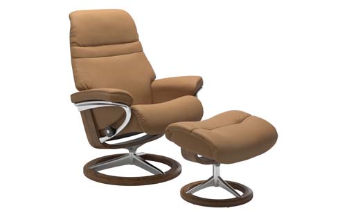 Sunrise Medium Stressless Chair and Ottoman with Signature Base in Paloma Taupe