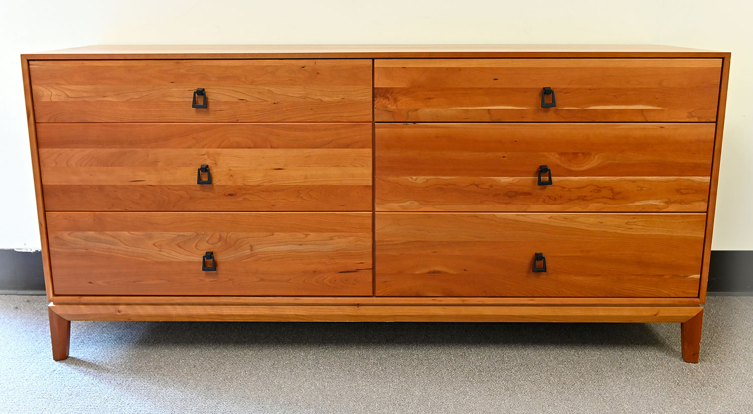 Mansfield 6 Drawer Dresser in Natural Cherry