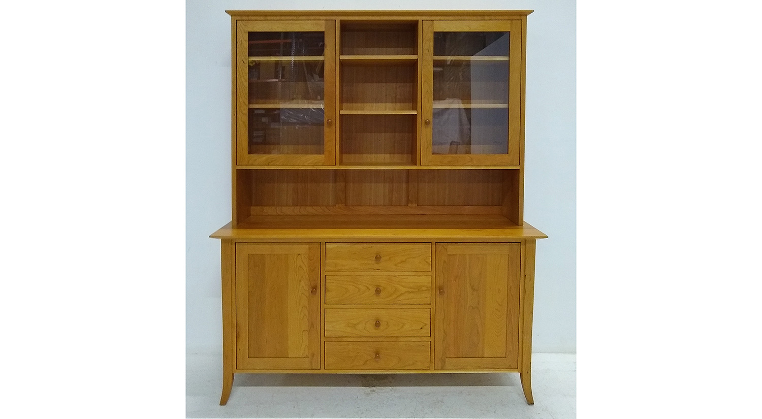 Flare Leg Buffet & Hutch in Natural Cherry Clearance Circle Furniture