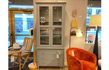 Portsmouth Cabinet & Hutch with Doors in Gray