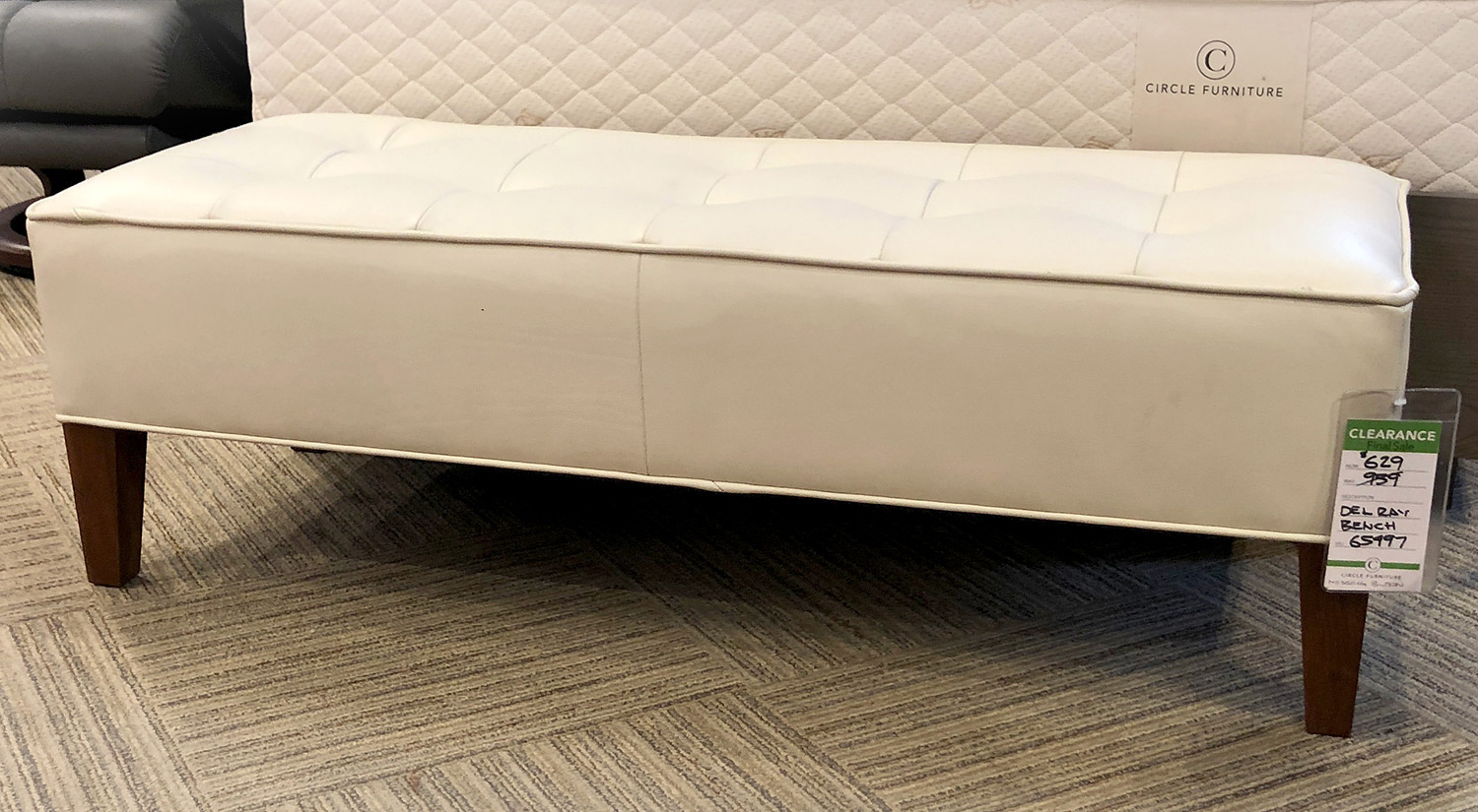 Del Ray Bench in Leather