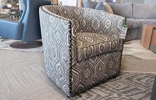 Sally Swivel in Grey