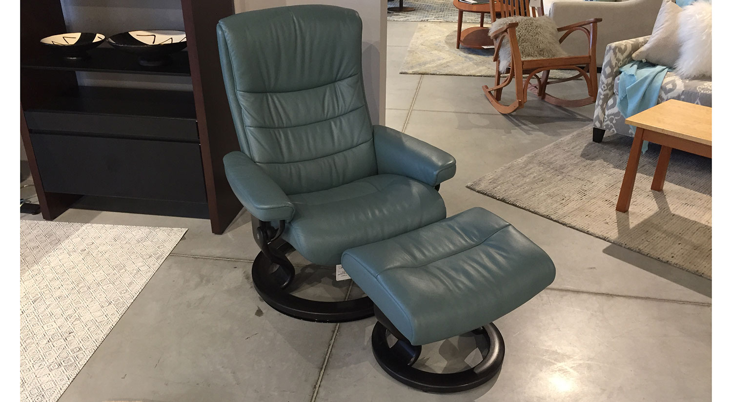 Nordic Stressless Chair in Aqua