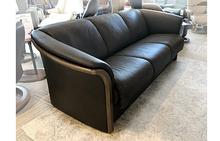 Manhattan Sofa in Chocolate