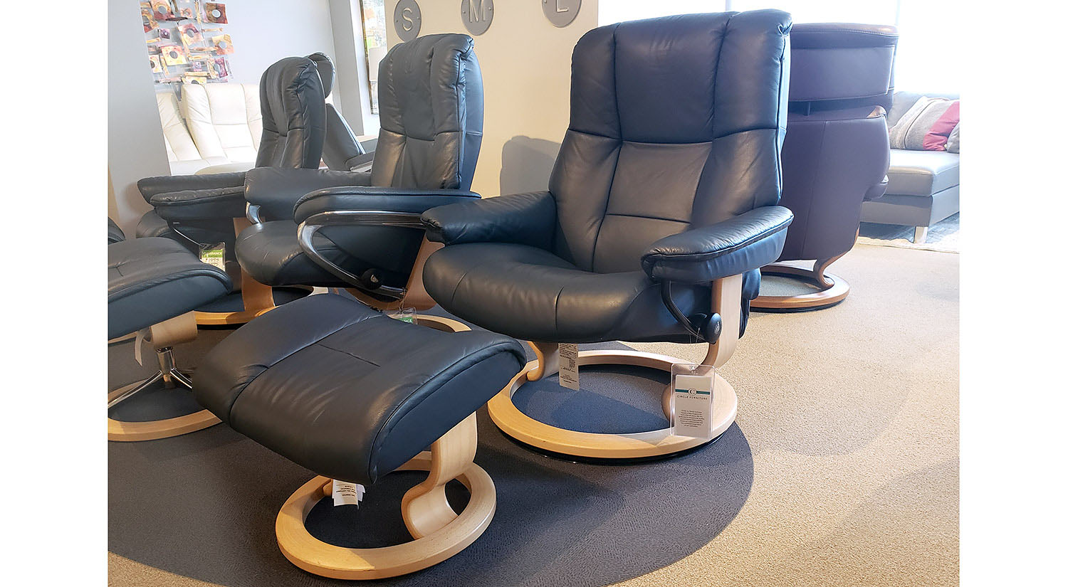Mayfair Large Stressless Chair and Ottoman in Blue