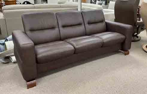 Wave Stressless Lowback Sofa in Paloma
