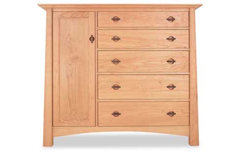 Harvestmoon Gents Chest by Maple Corner